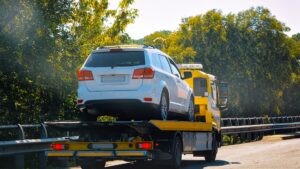 Read more about the article Top 5 Reasons to Call a Professional Towing Service in Boise, ID