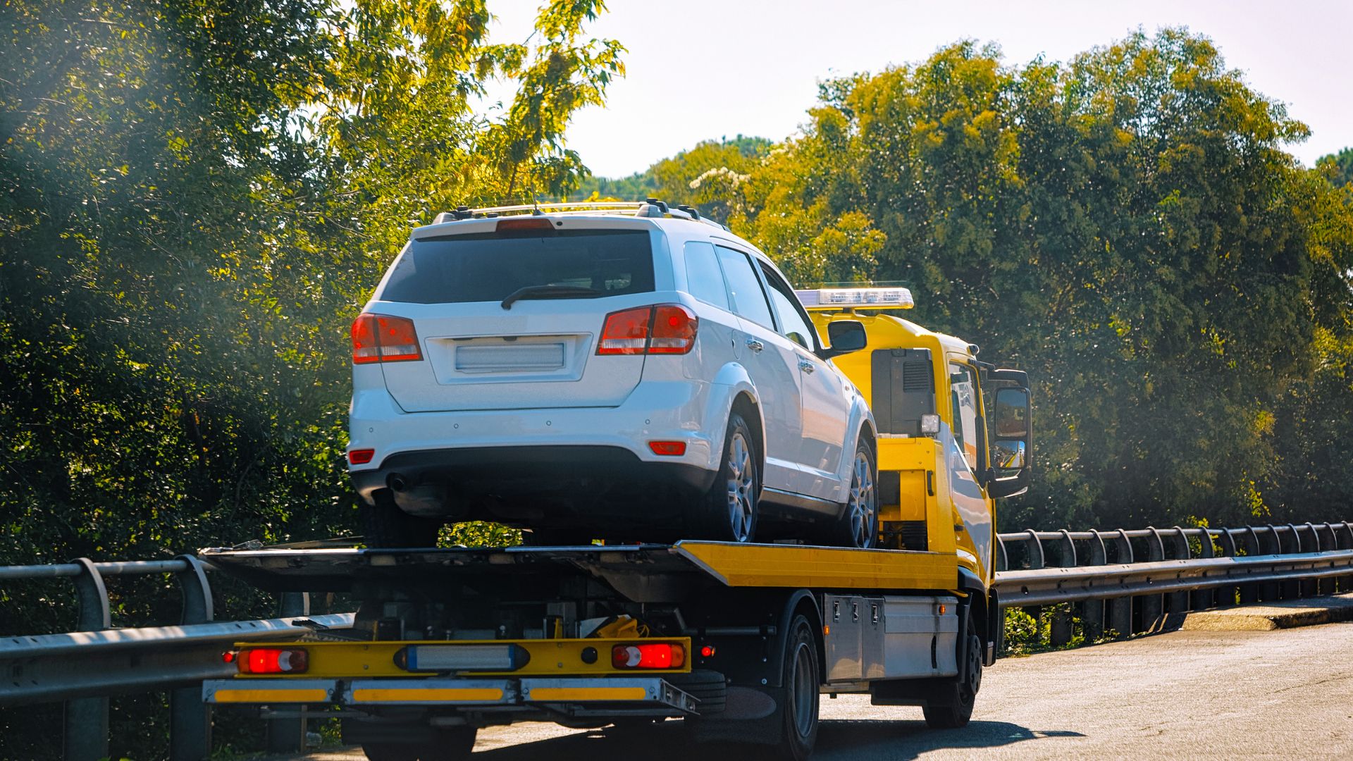 Read more about the article Top 5 Reasons to Call a Professional Towing Service in Boise, ID